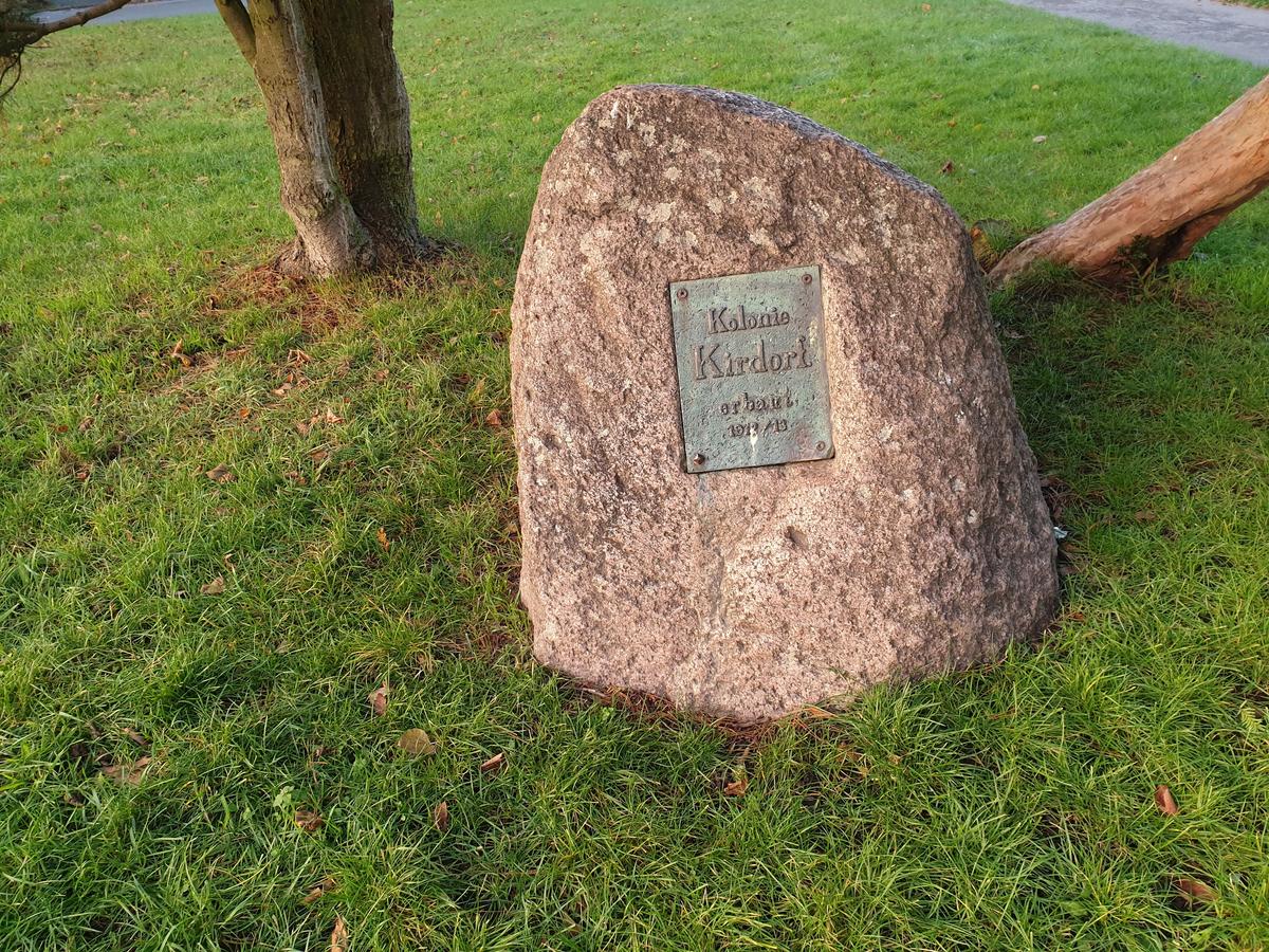Gedenkstein für die Kolonie Kirdorf