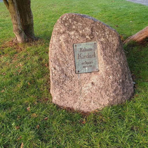 Gedenkstein für die Kolonie Kirdorf von Künstler:in unbekannt