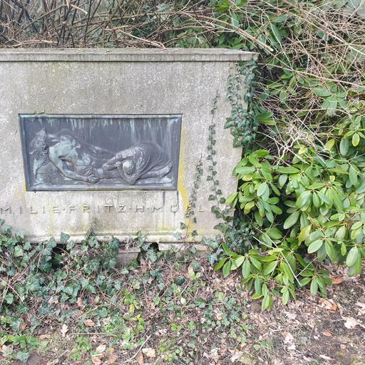 Grabmonument Familie Fritz Müller von Eduard Kaempffer