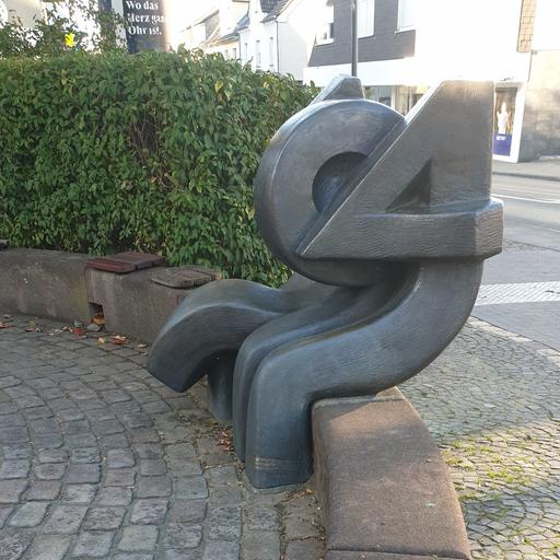 1994 hingesetzt von Anselm Treese