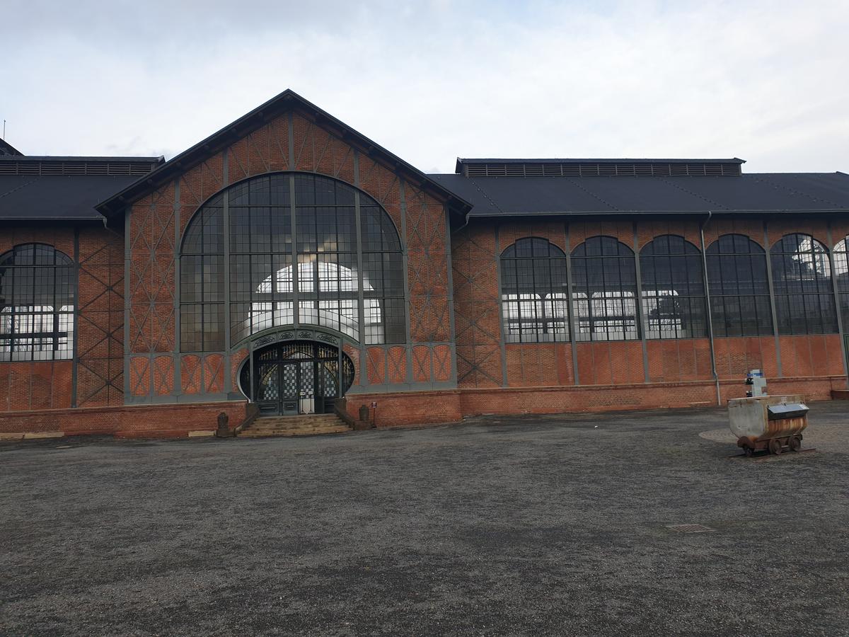 Eingang zur Maschinenhalle der Zeche Zollern