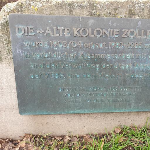 Gedenkstein für die Alte Kolonie Zollern II von Künstler:in unbekannt