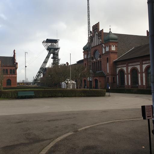Fördergerüste des Bergwerks Zollern II/IV von Künstler:in unbekannt