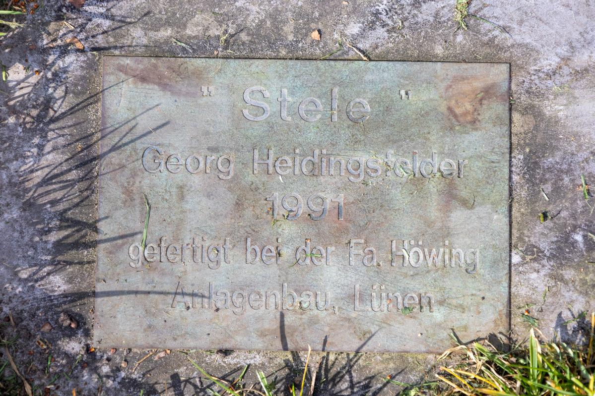 Stele