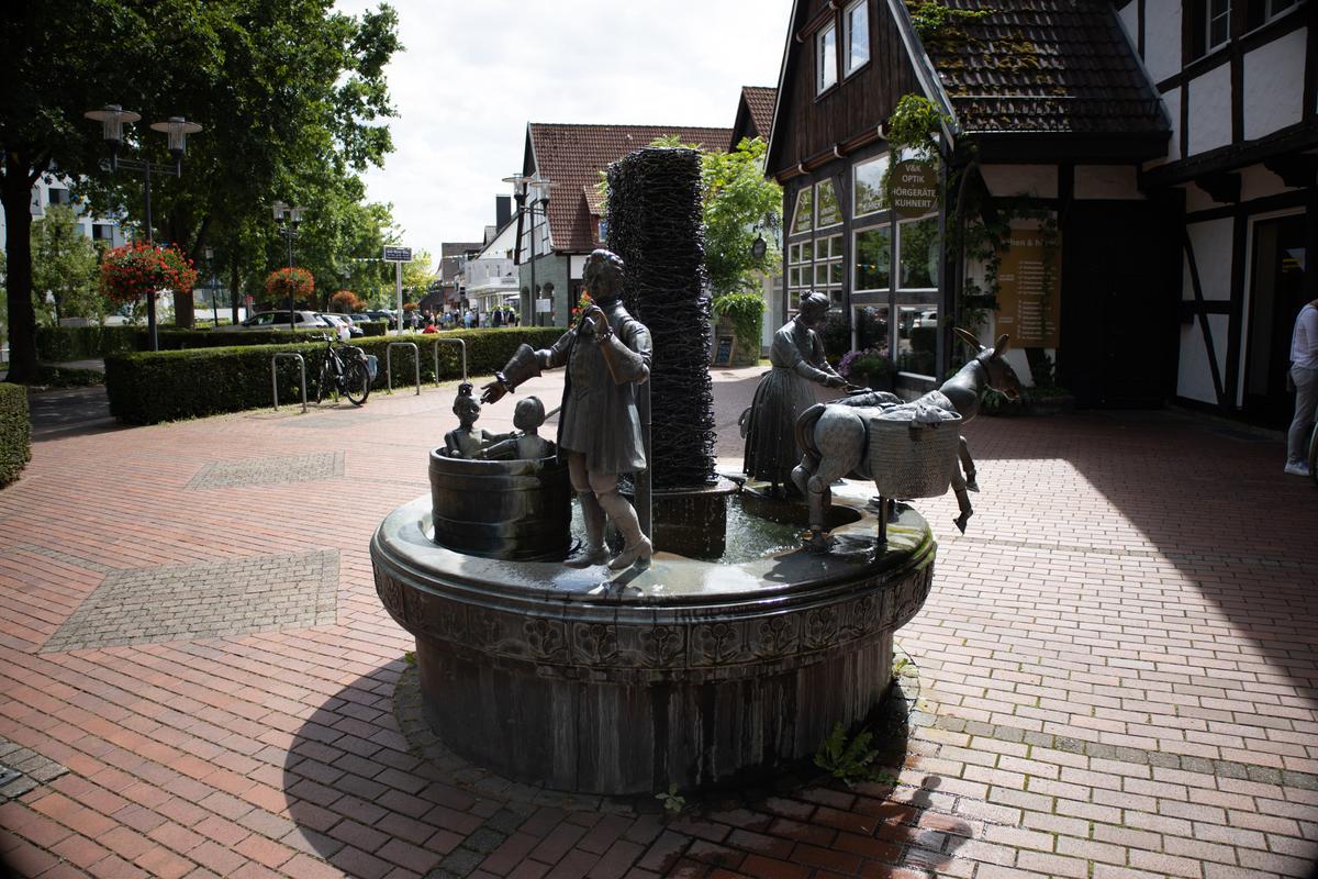 Geschichtsbrunnen Bad Sassendorf (Bonifatiusbrunnen)