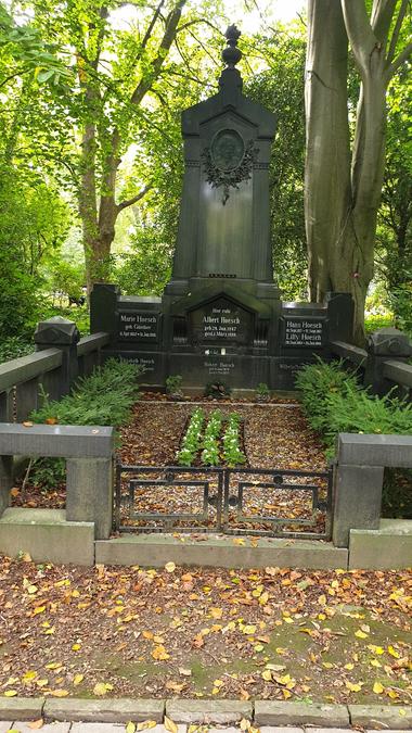 Grabstätte Familie Albert Hoesch