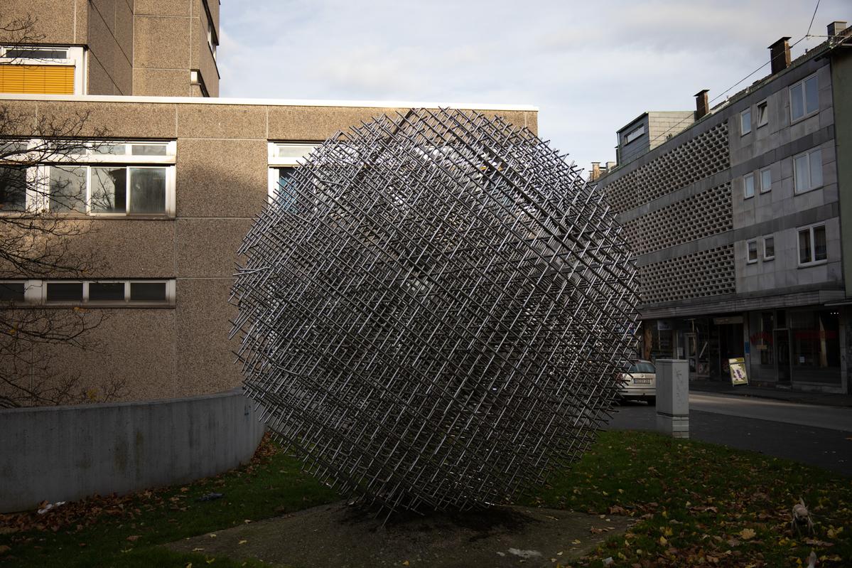 Sphère Trames (Gitterkugel)