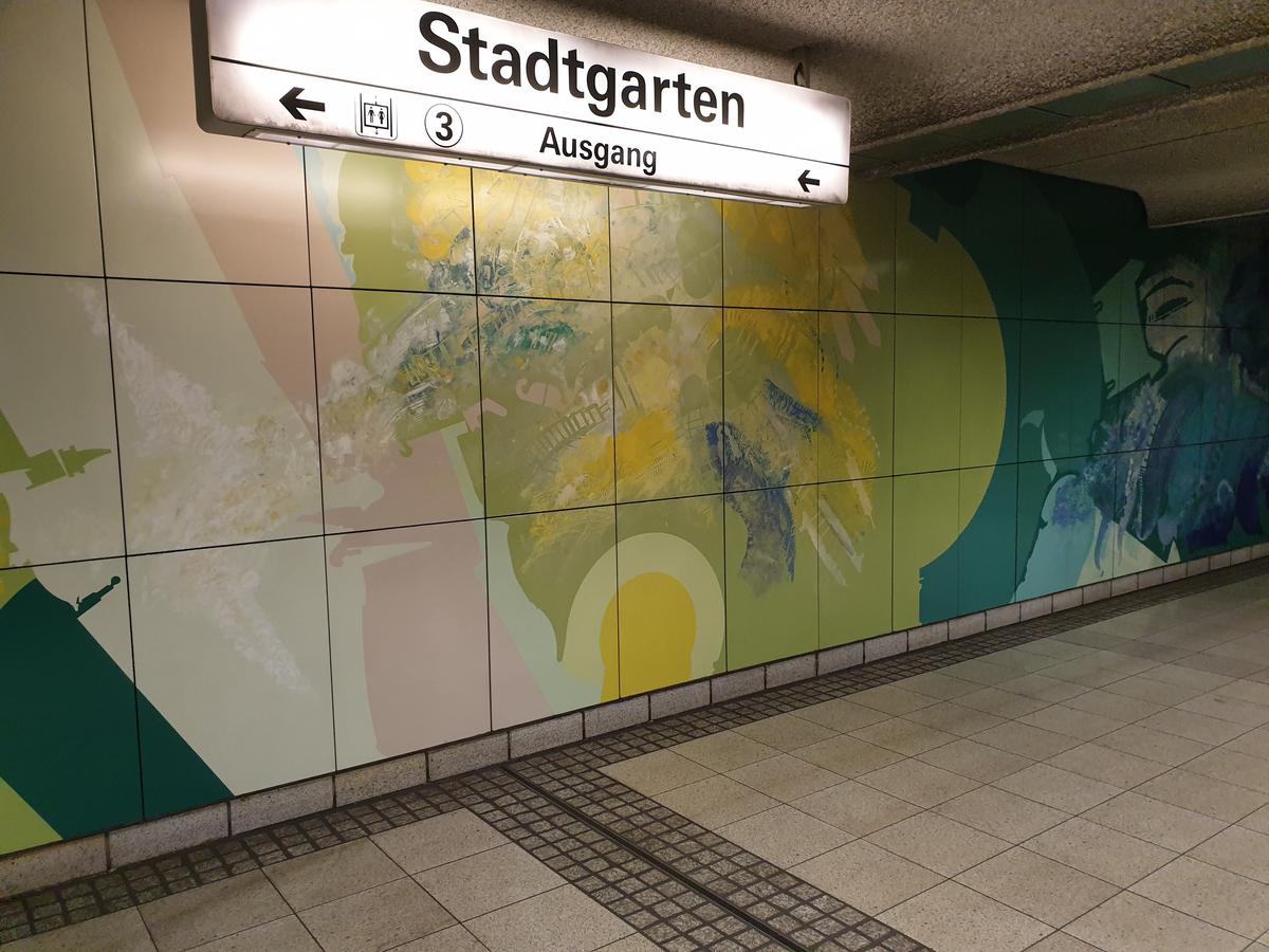 Gestaltung der U-Bahn Station Stadtgarten