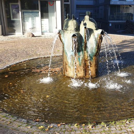 Kannenbrunnen von Eberhard Linke