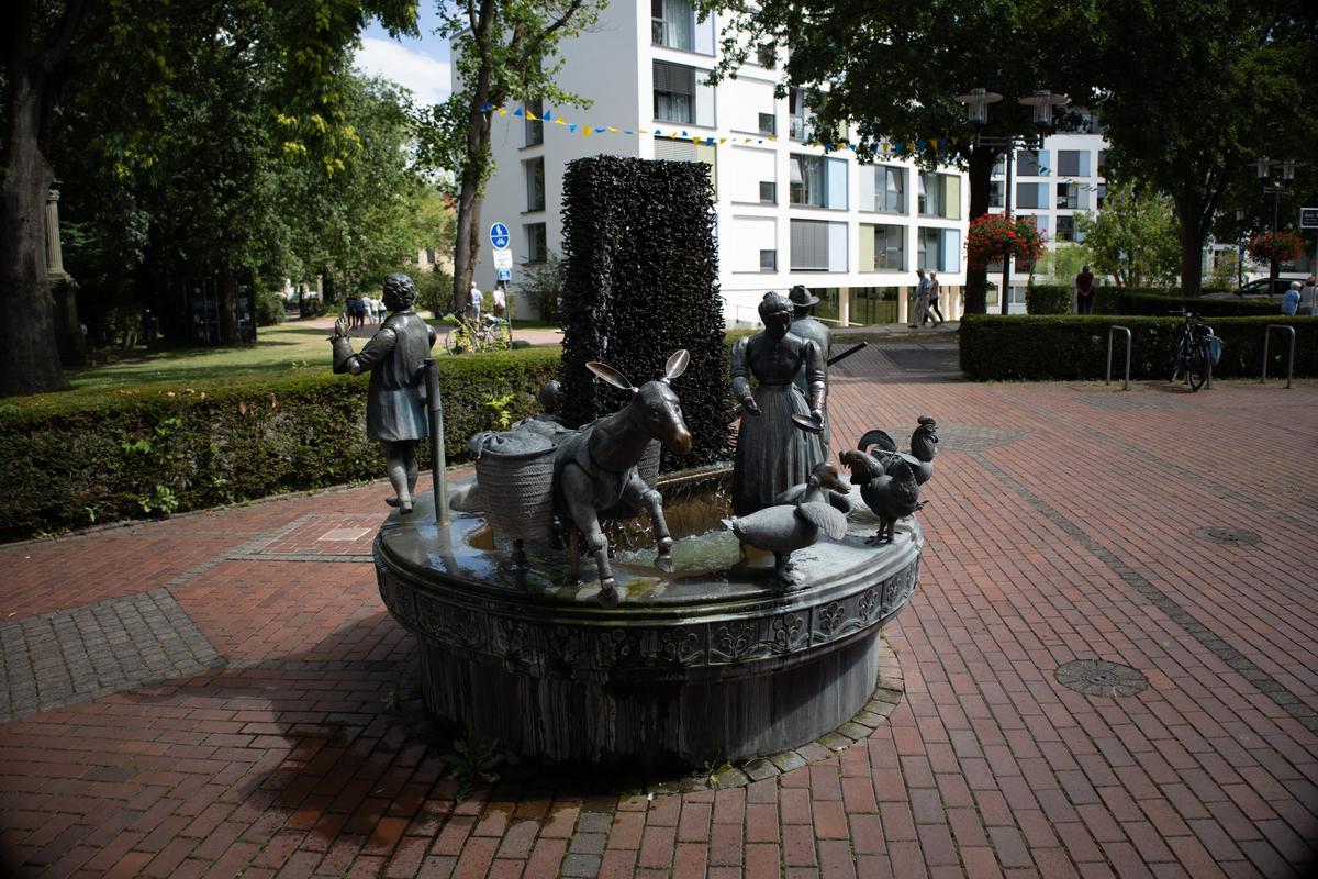 Geschichtsbrunnen Bad Sassendorf (Bonifatiusbrunnen)
