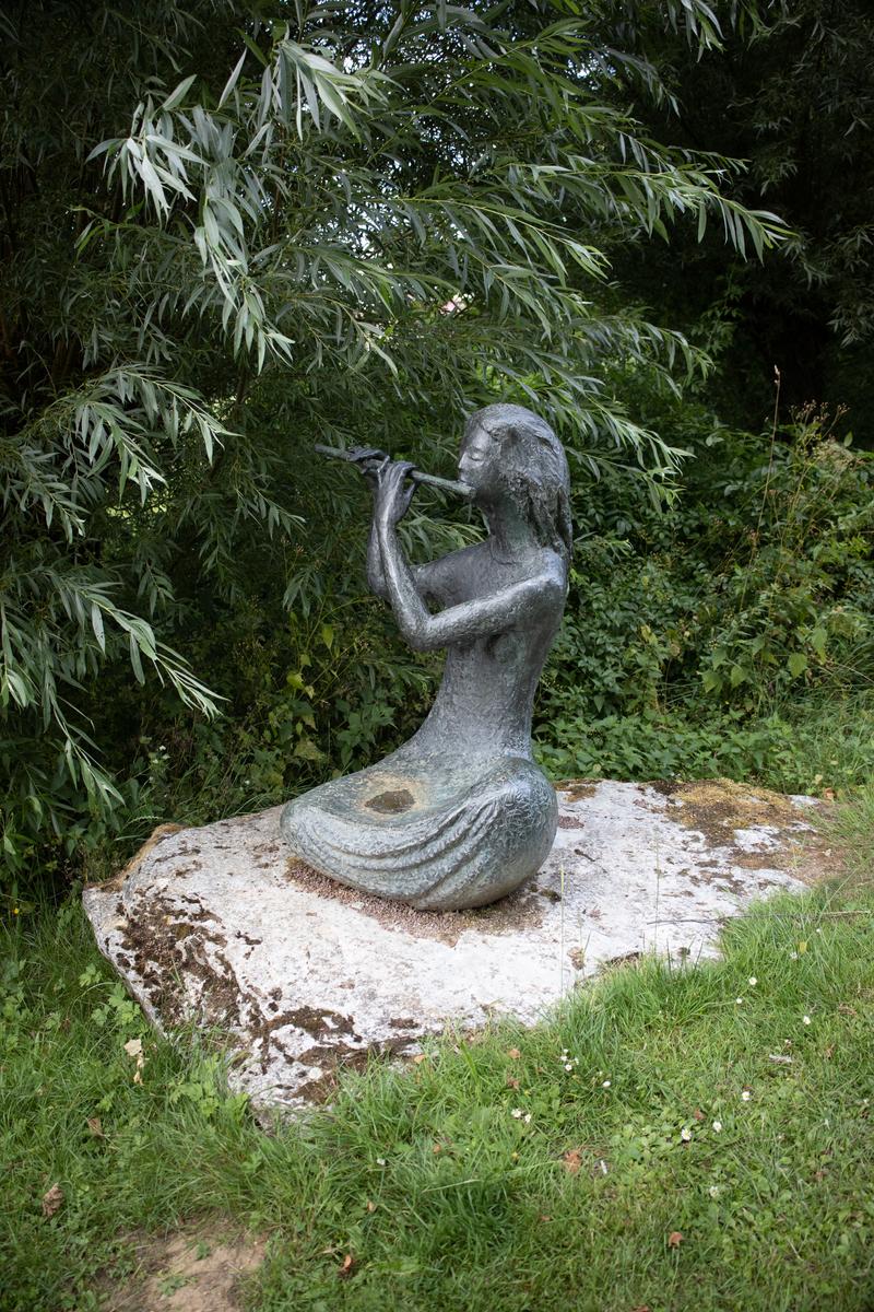 Flötenspielerin