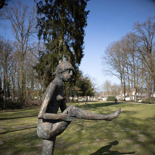 Tänzerin von Bernhard Kleinhans