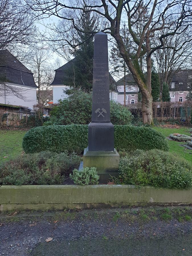 Ehrenmal für die Opfer des Grubenunglücks auf "Zeche Zollern" in Kirchlinde