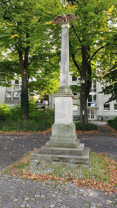 Kriegerdenkmal in Körne, Gefallene 1870-1871, 1914-1918 und 1939-1945