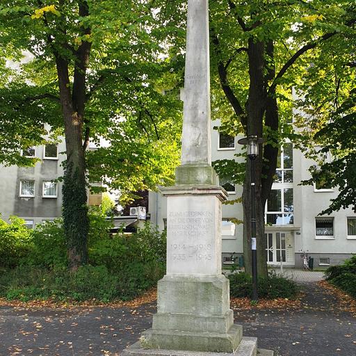 Kriegerdenkmal in Körne, Gefallene 1870-1871, 1914-1918 und 1939-1945 von Kreu(t)zheide