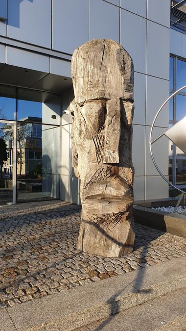 Große Köpfe