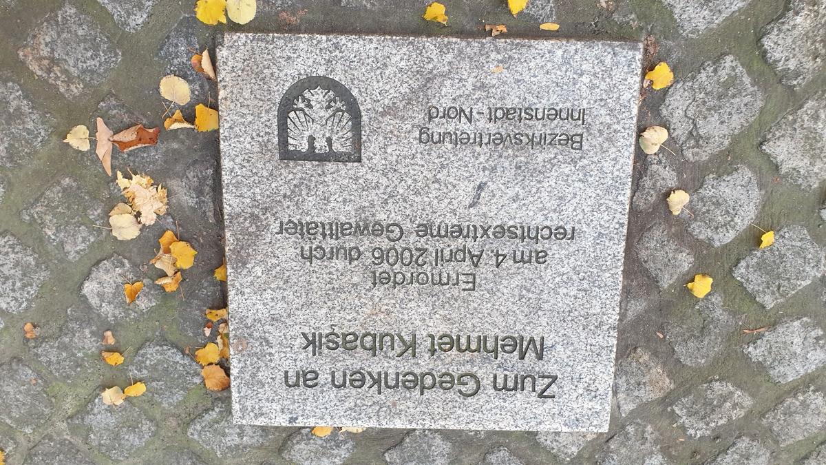 Gedenkstein für Mehmet Kubasik