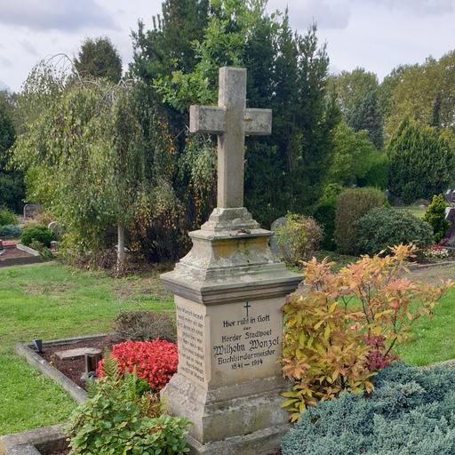 Grabstätte Wilhelm Wenzel von Grabmale Wüstefeld