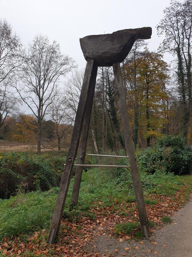 Großer Vogel