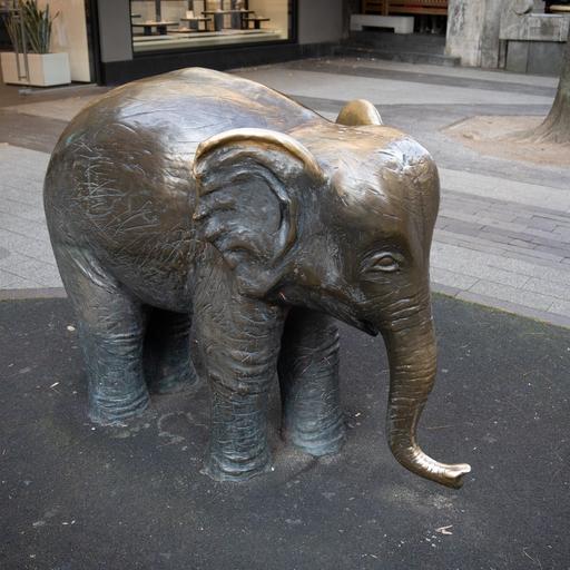 Tuffi Denkmal von Reinhold Baron