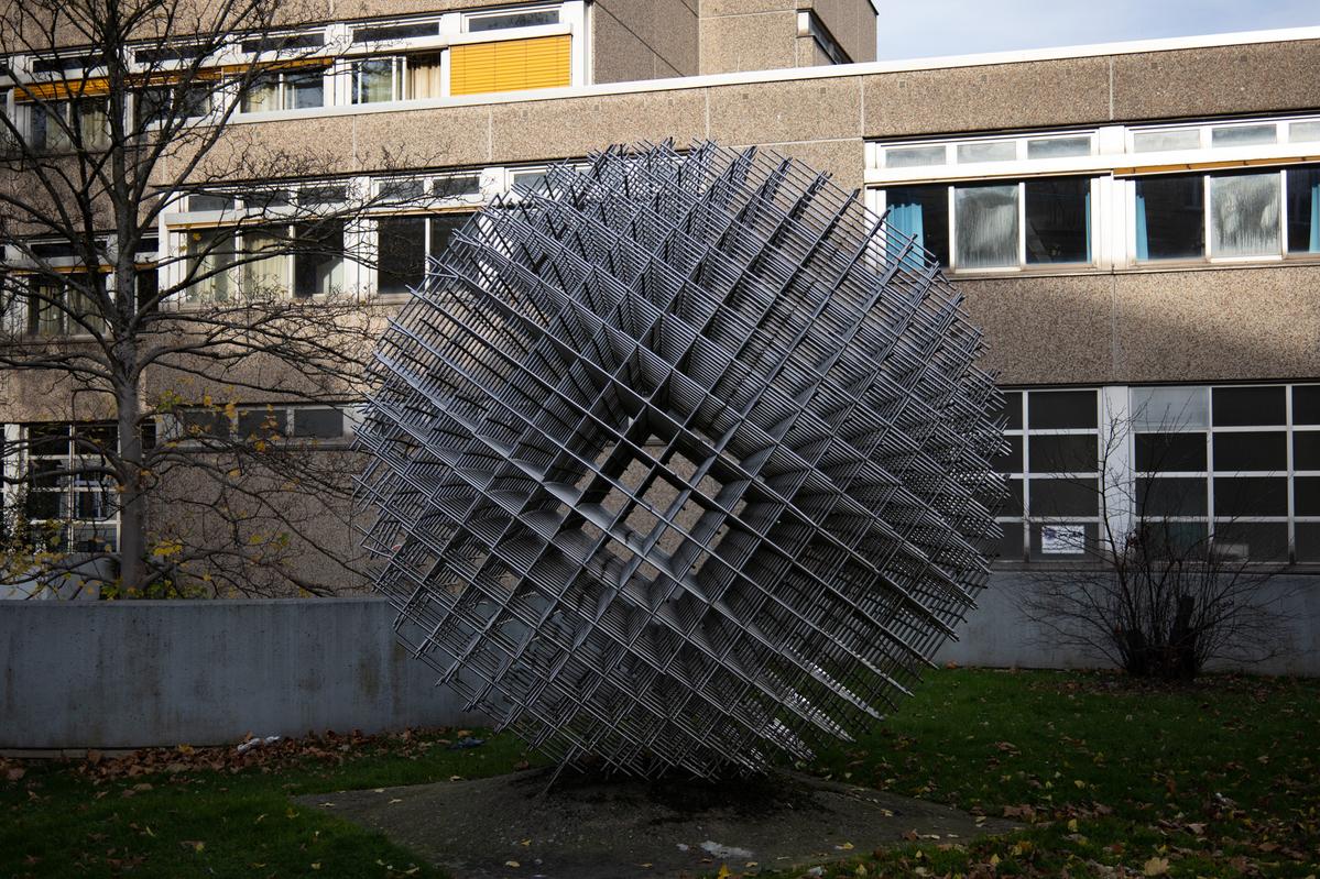 Sphère Trames (Gitterkugel)