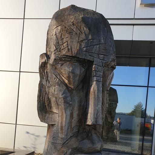 Große Köpfe von Bernd Moenikes