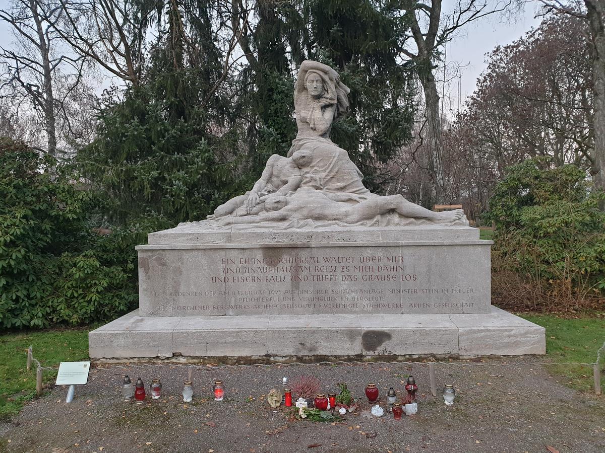 Ehrenmal für die Opfer des Grubenunglücks vom 11. Februar 1925