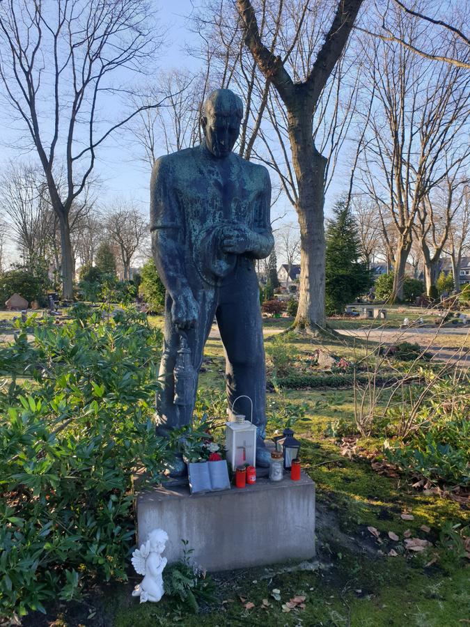 Grab- und Gedenkmal für die Opfer eines Grubenunglücks von 1935