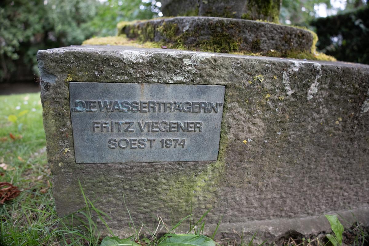Die Wasserträgerin