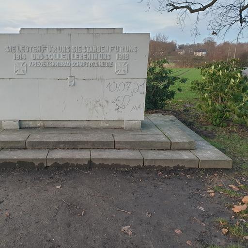 Kriegerdenkmal in Nette, Gefallene 1914-1918 von Ewald Langenbach