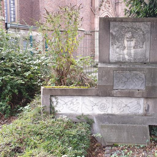 Drei Wappensteine u.a.derer von Plettenberg, von Kleve und von Aldenbochum von Anselm Treese