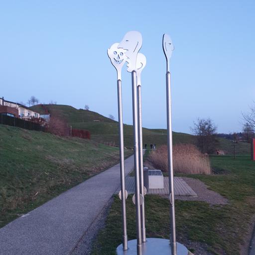Friendly heads von Bernd Moenikes