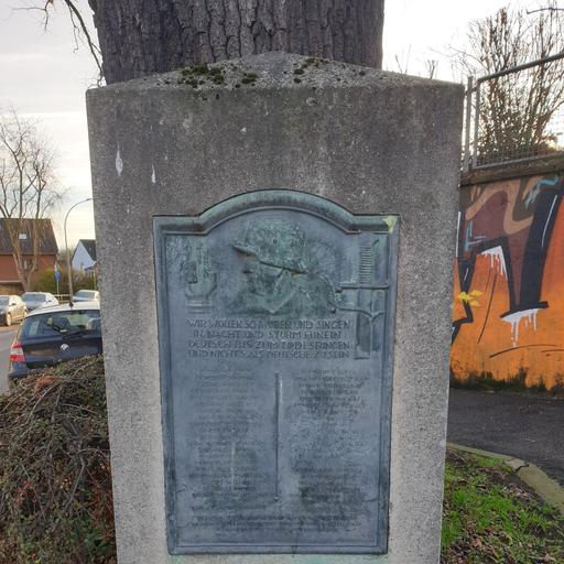 Kriegerdenkmal in Rahm, Gefallene 1914-1918 und 1939-1945 von Künstler:in unbekannt