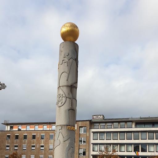 Friedenssäule von Susanne Wehland