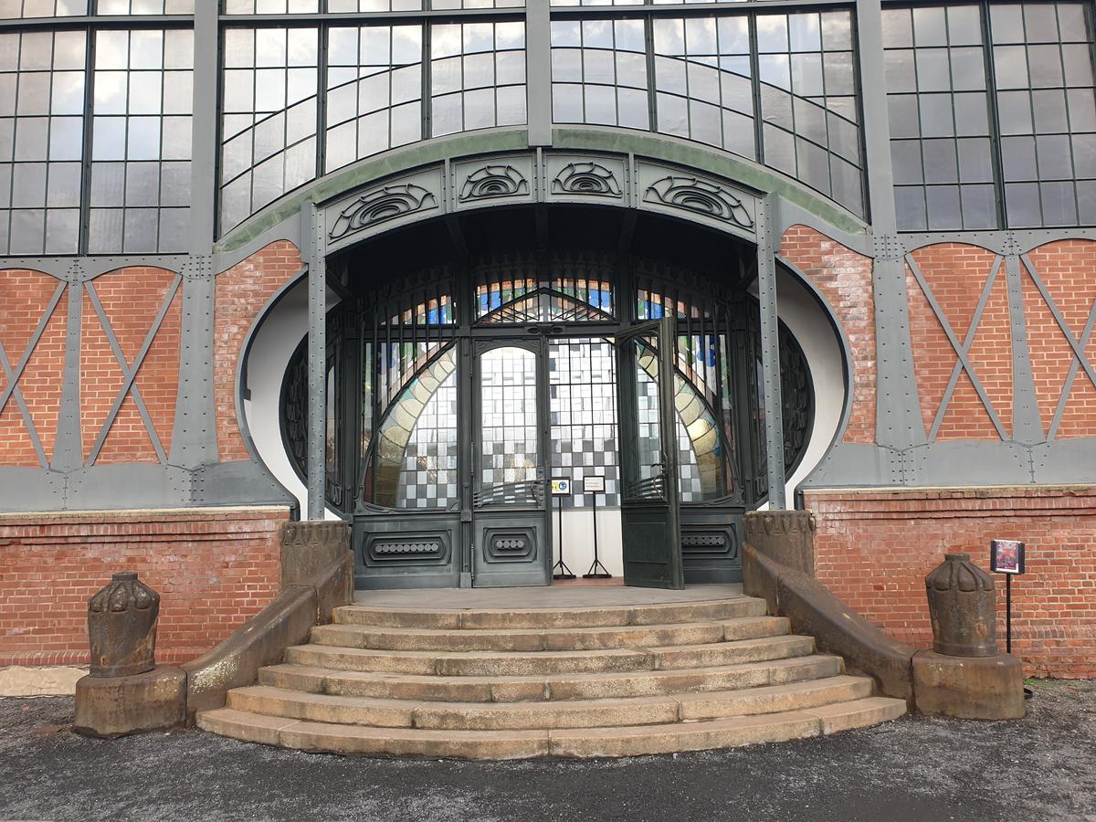 Eingang zur Maschinenhalle der Zeche Zollern