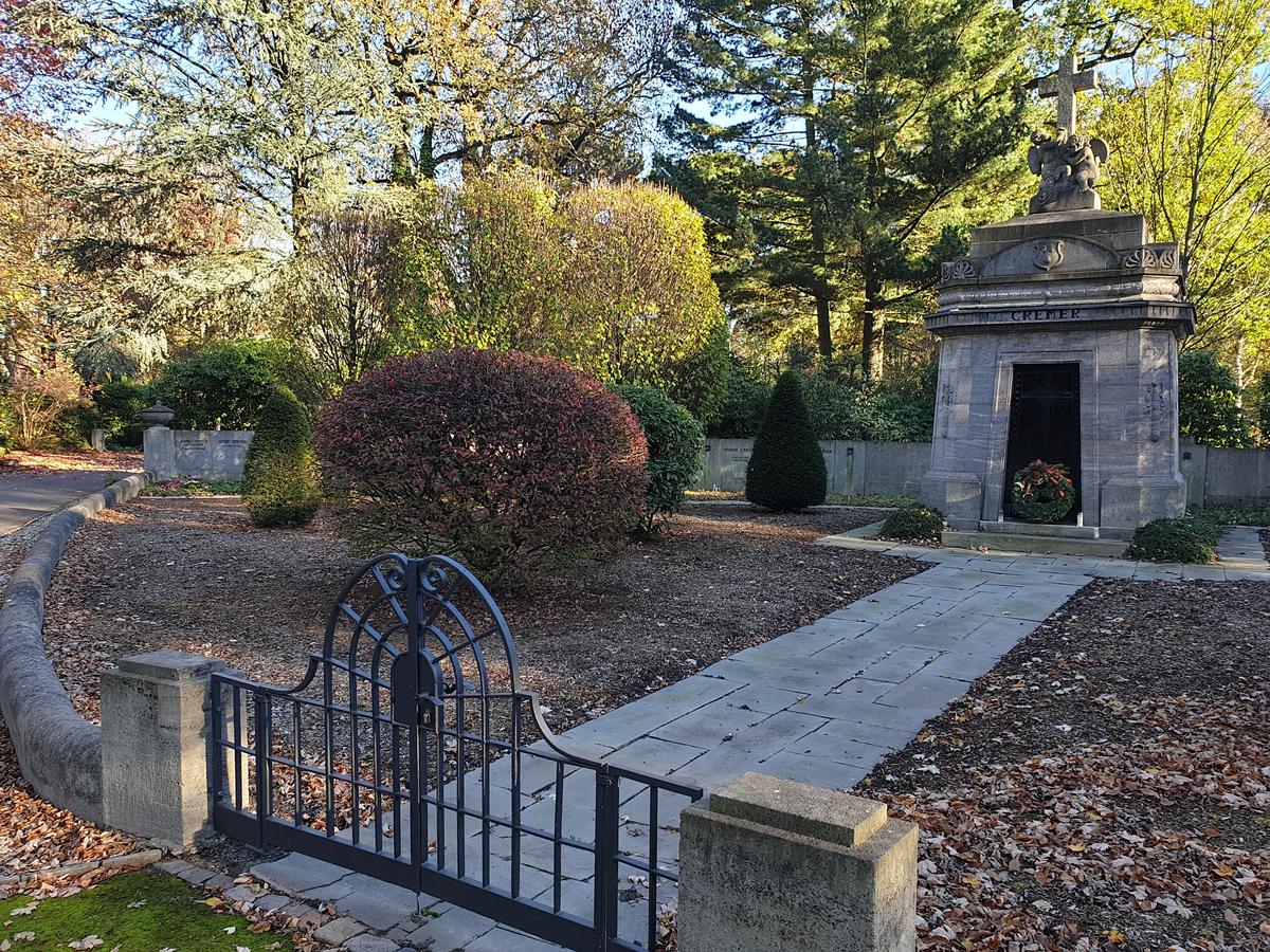 Mausoleum Familie Cremer