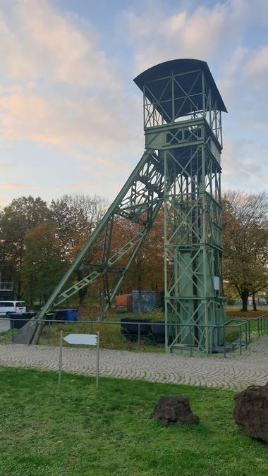 Fördergerüst des Zentralschachtes der Grube Lüderich (Industriedenkmal)