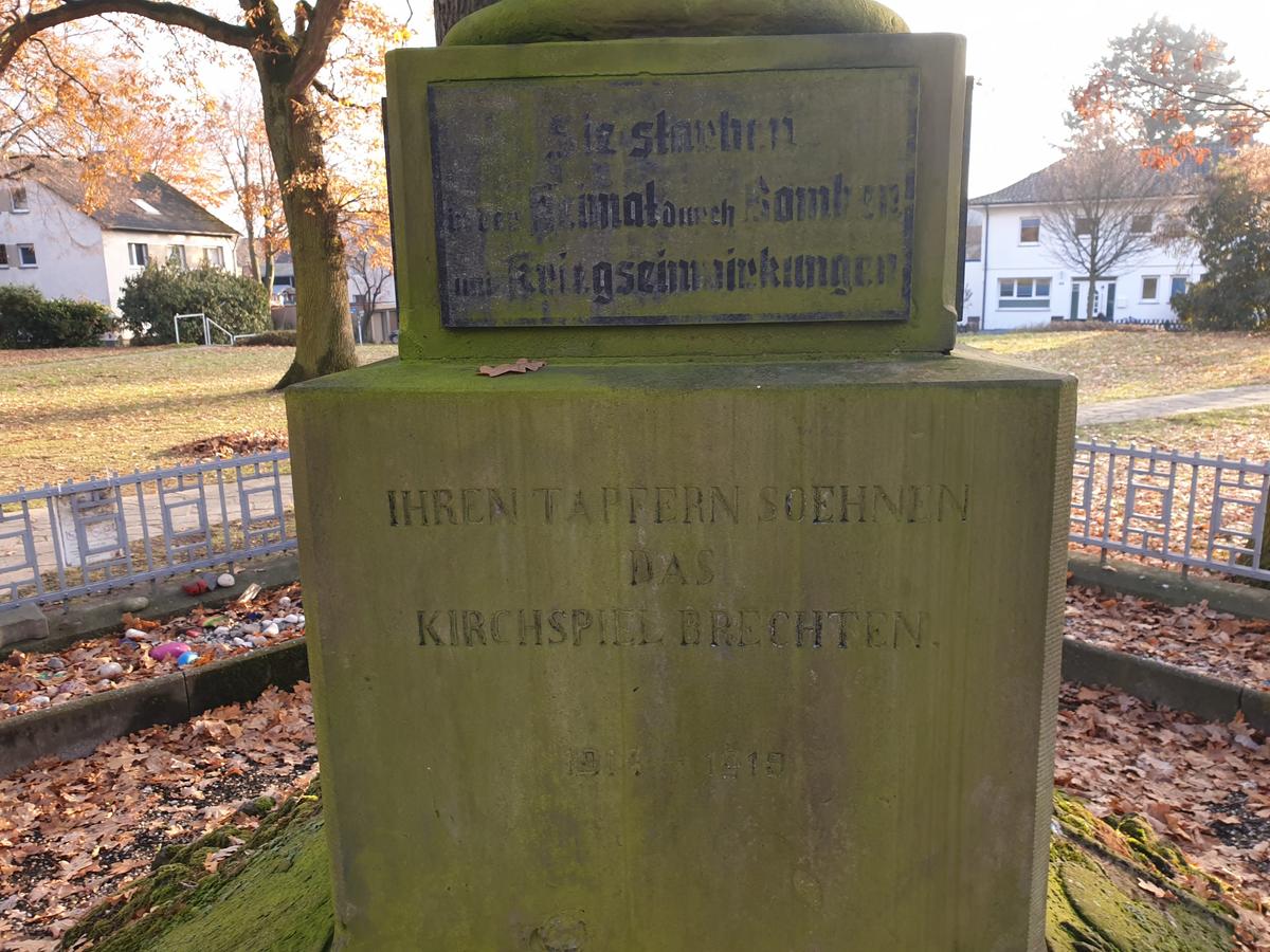 Kriegerdenkmal in Brechten, Gefallene 1866, 1870-71, 1914-1918 und 1939-1945